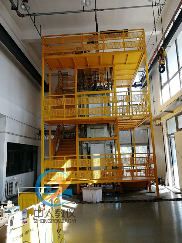 了解PLC实验台在印刷与包装领域中的应用案例。(图2)