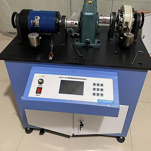 创新应用教学设备，探索教育教学新模式(图2)