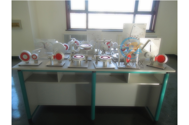 实训室plc的型号怎么看(图1)